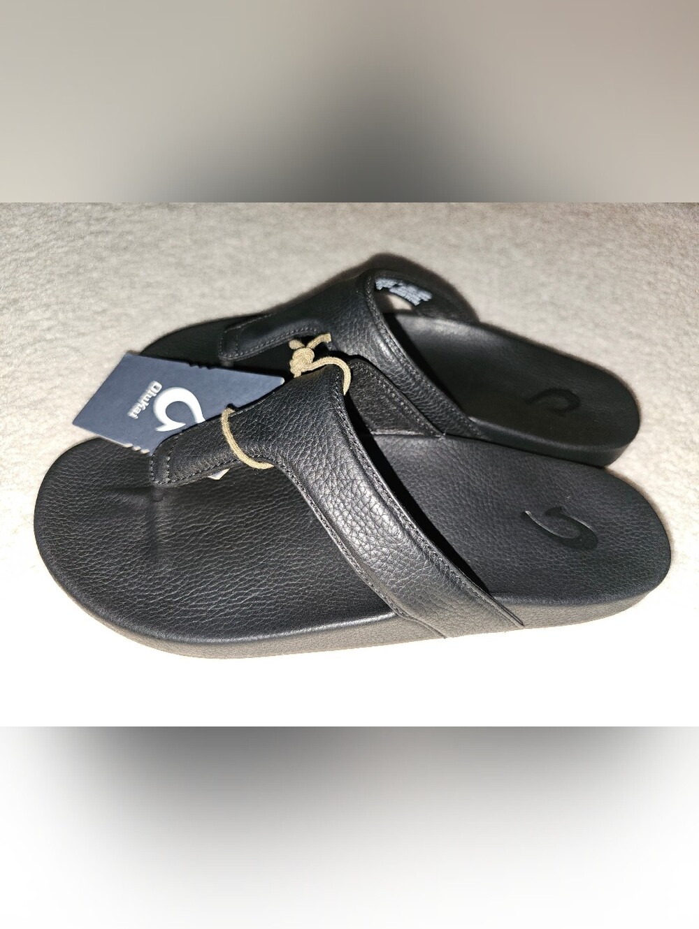OluKai Black Kipe A Lipi Leather Thong Sandals - Picture 2 of 4